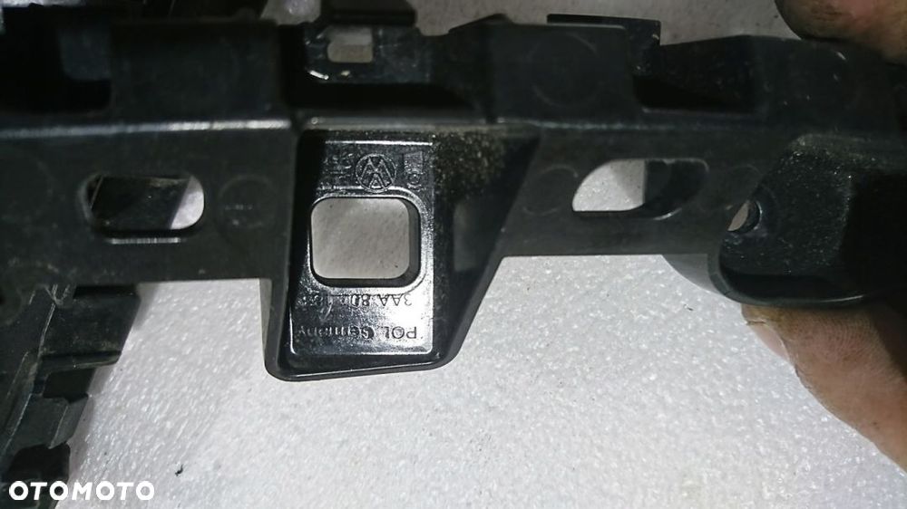 Ślizg mocowanie zderzaka przód VW PASSAT B7 3AA - 2