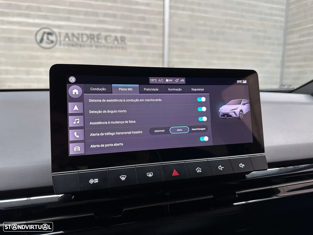 MG MG4 77 kWh Extended Range Luxury - 29