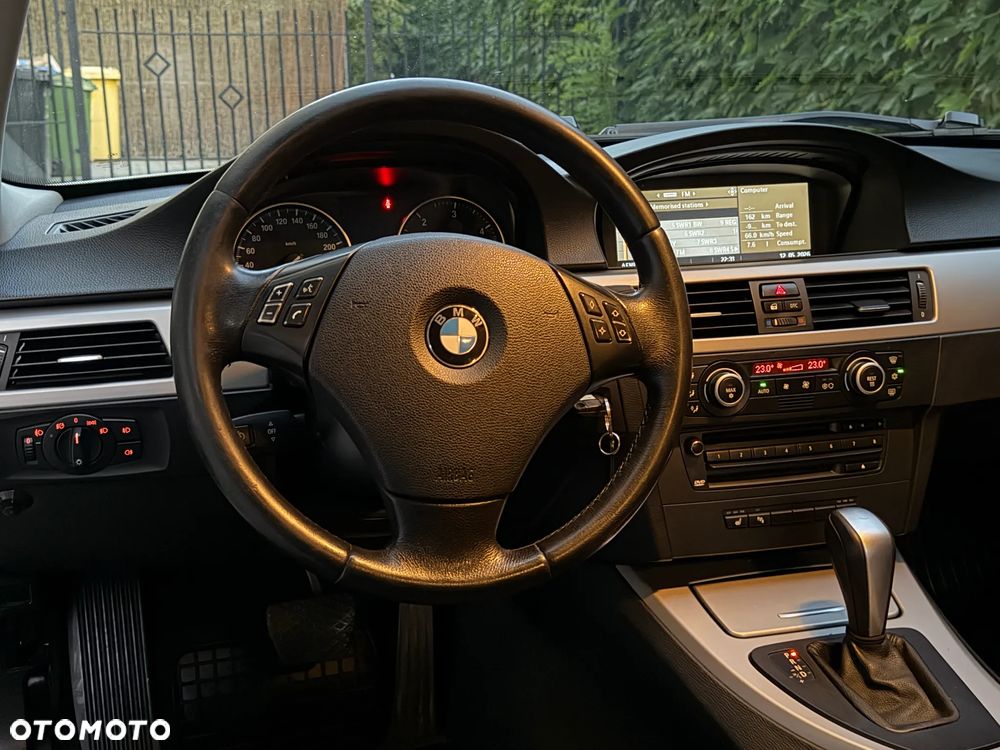 BMW Seria 3 320d DPF - 8