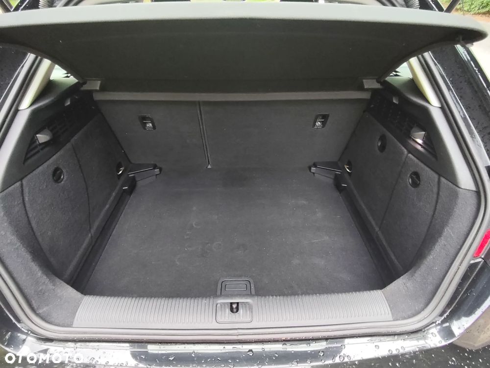 Audi A3 Sportback 1.6 TDI (clean diesel) S line Sportpaket - 19