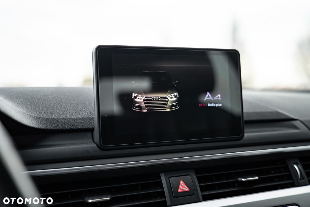 Audi A4 Limousine - 17