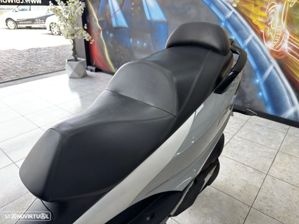 Piaggio MP3 400 HPE - 30