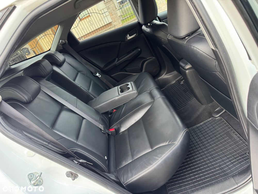 Honda Civic 1.8 i-VTEC Executive Black Edition - 36