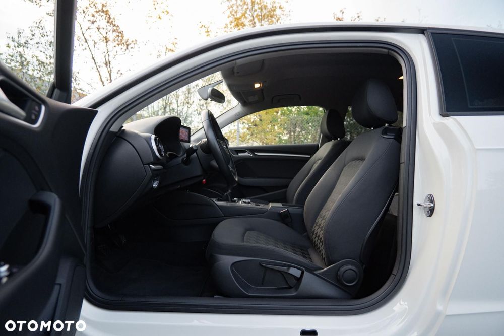 Audi A3 3-drzwiowe 1.2 TFSI Ambiente - 14