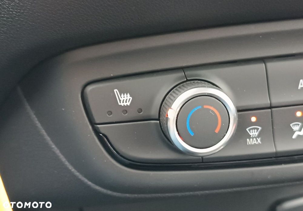 Opel Crossland X - 17