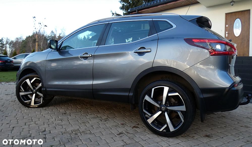 Nissan Qashqai 1.3 DIG-T TEKNA - 27