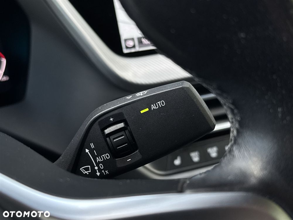 BMW Seria 2 220i - 12