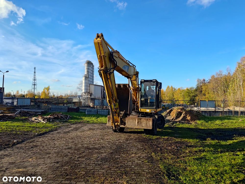 Caterpillar M318 - 7