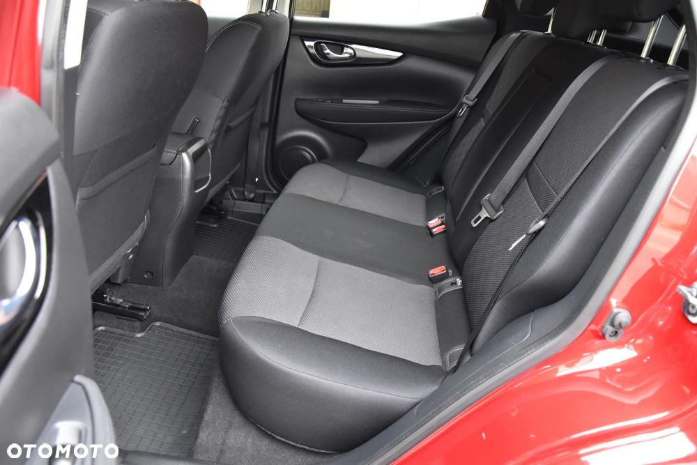 Nissan Qashqai 1.6 DIG-T N-Connecta - 35