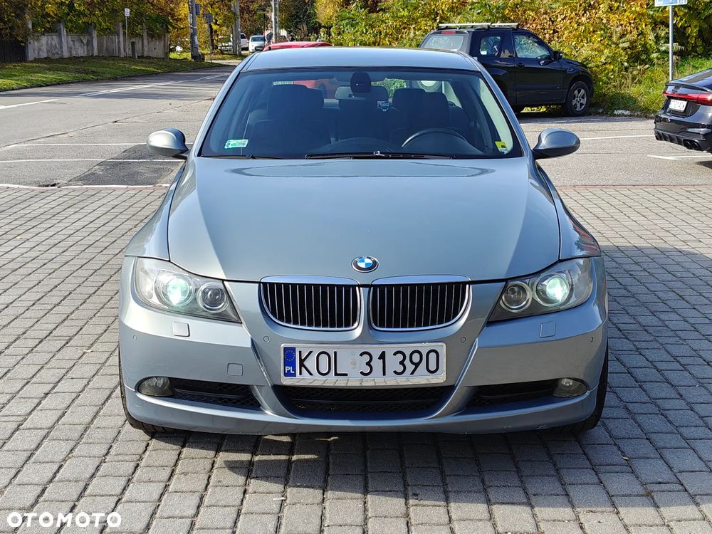 BMW Seria 3 320i - 12