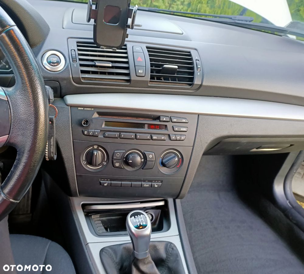 BMW Seria 1 116i - 15