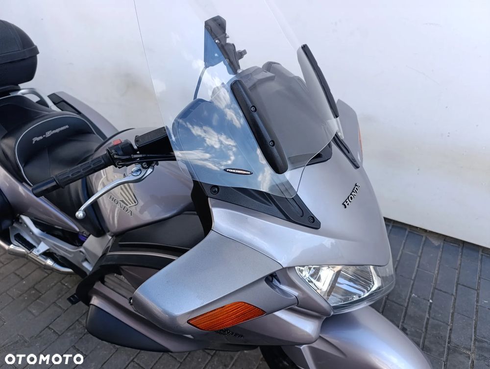 Honda ST - 30