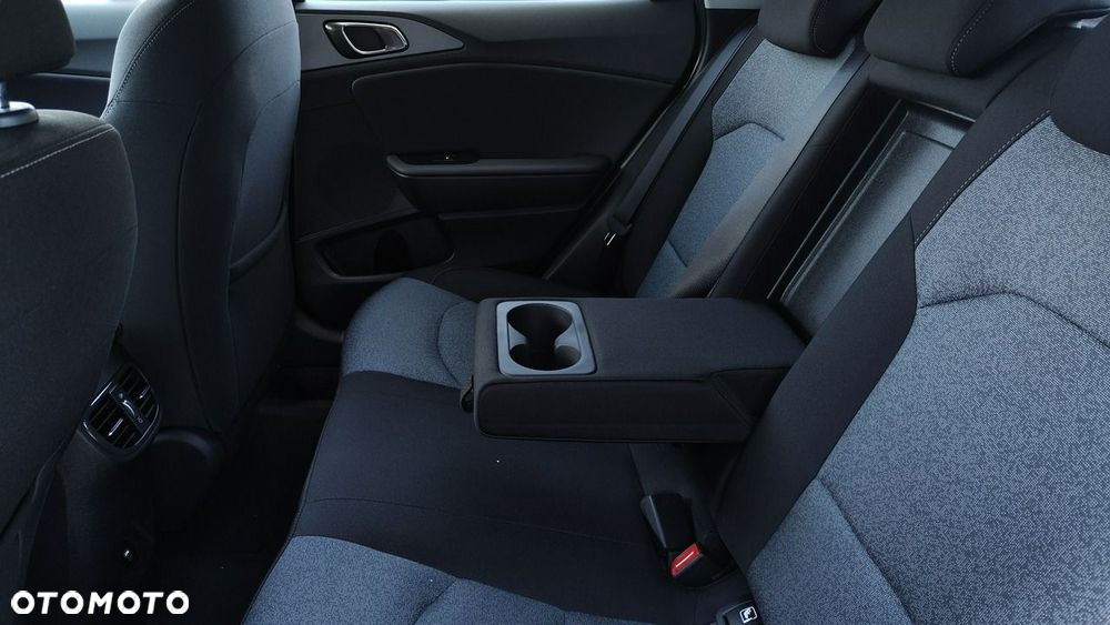 Kia XCeed - 15