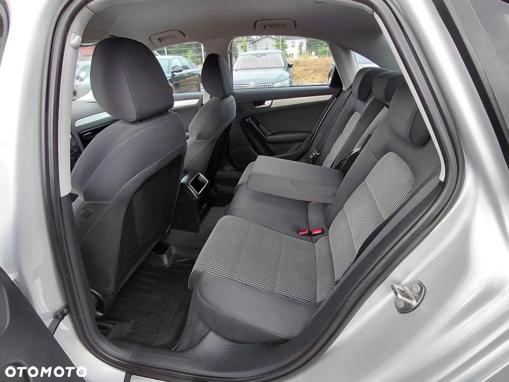 Audi A4 Limousine 3.0 TDI DPF quattro Ambiente - 13