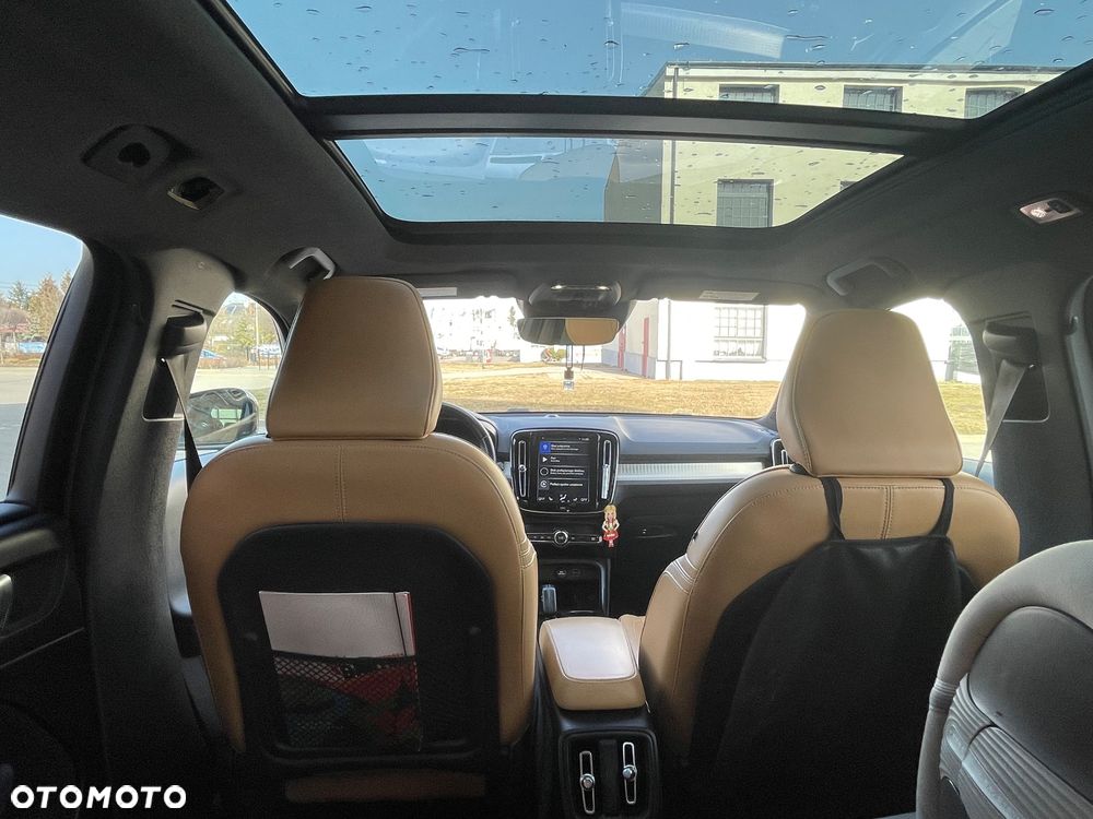 Volvo XC 40 T5 AWD Geartronic Momentum - 22