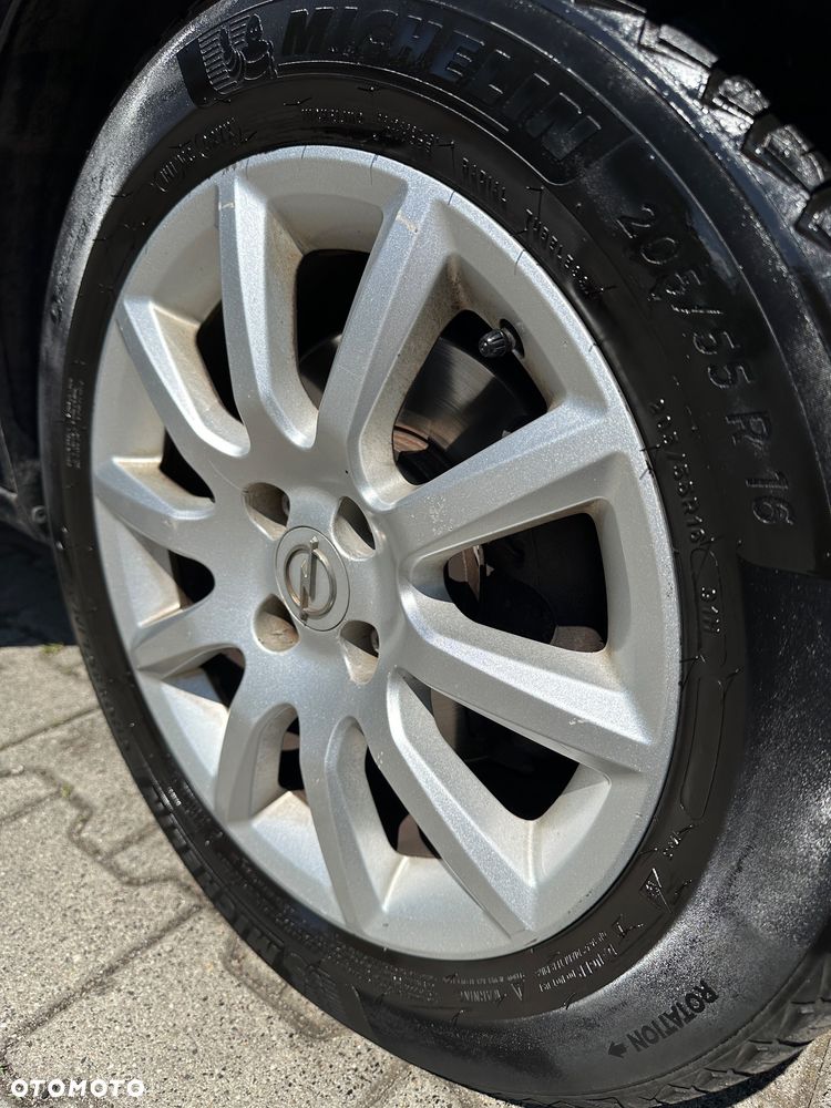 Opel Astra 1.4 Cosmo - 16