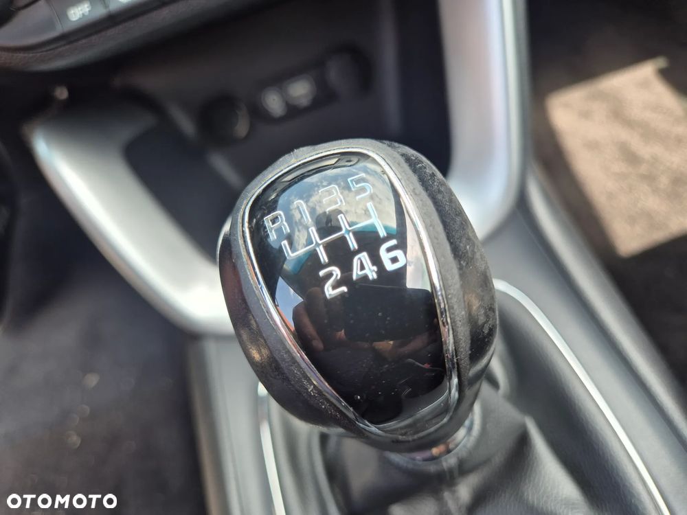 Kia Ceed 1.4 CVVT Dream-Team Edition - 27