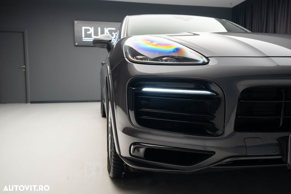 Porsche Cayenne Coupe - 5