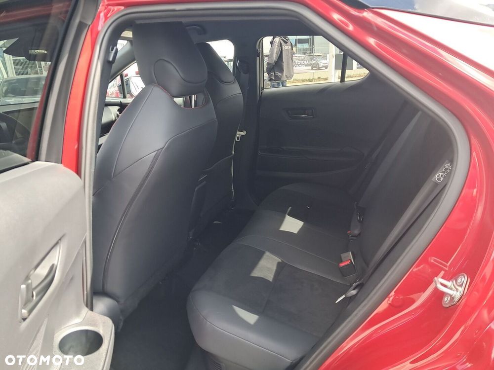 Toyota C-HR - 16