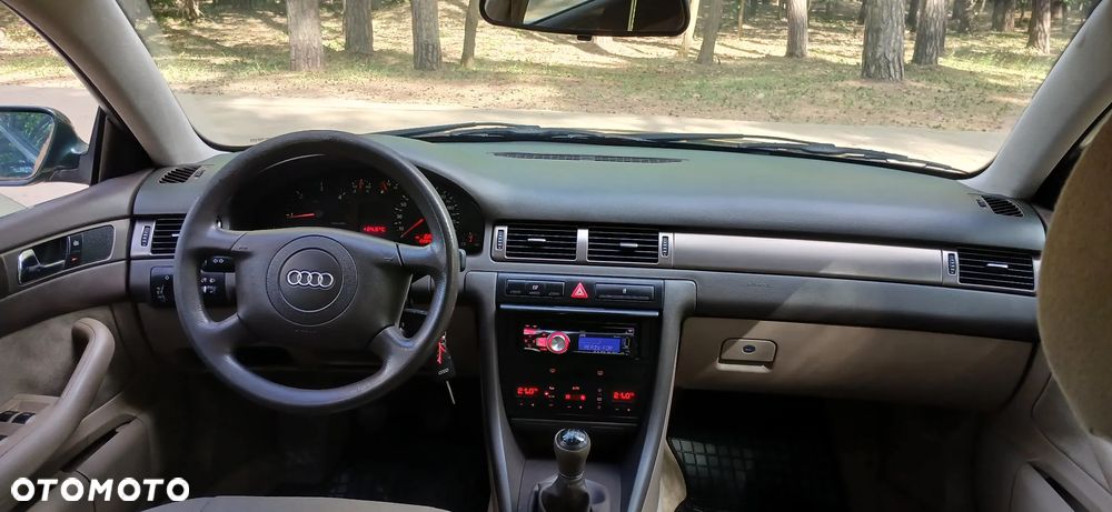 Audi A6 Avant - 11