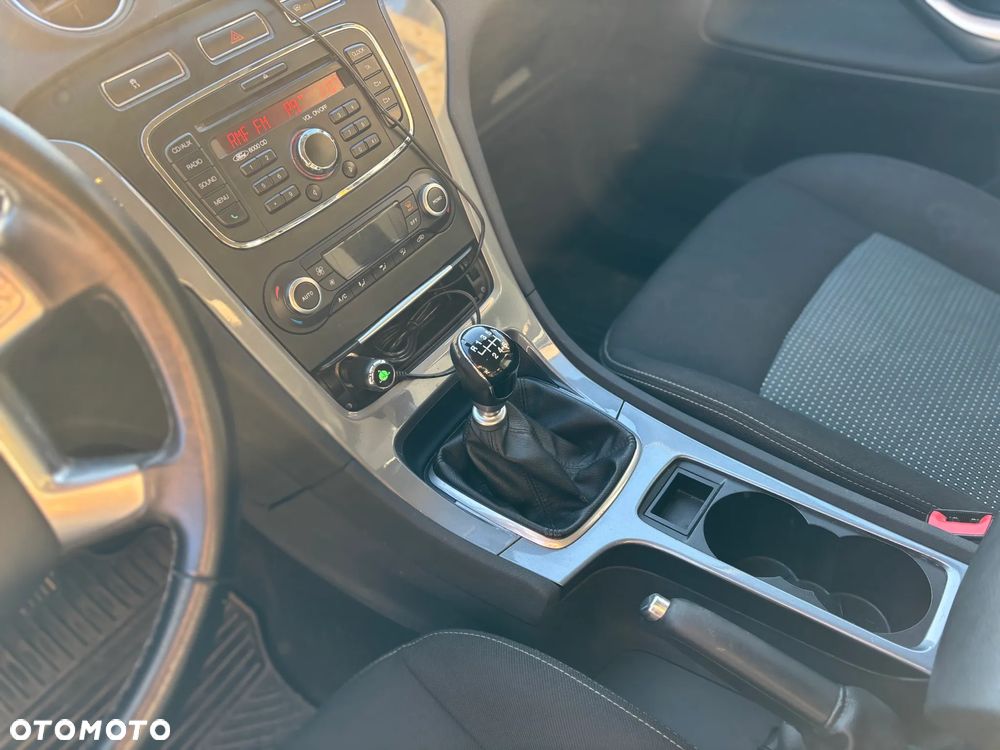 Ford Mondeo 2.0 TDCi Gold X Plus - 29