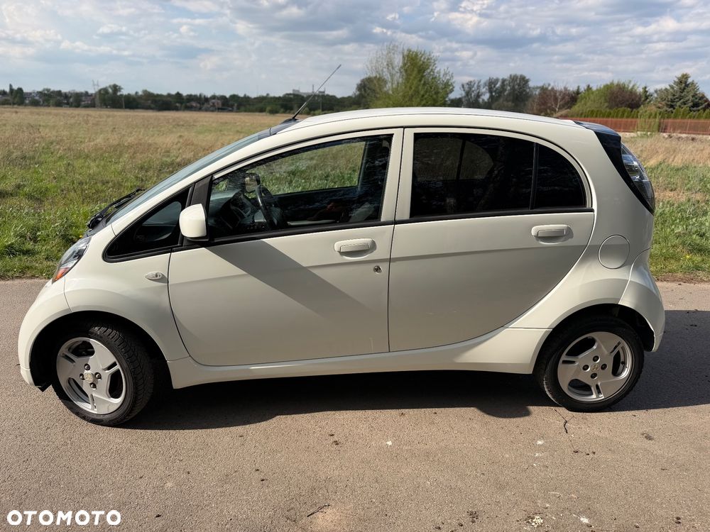 Mitsubishi i-MiEV Standard - 3