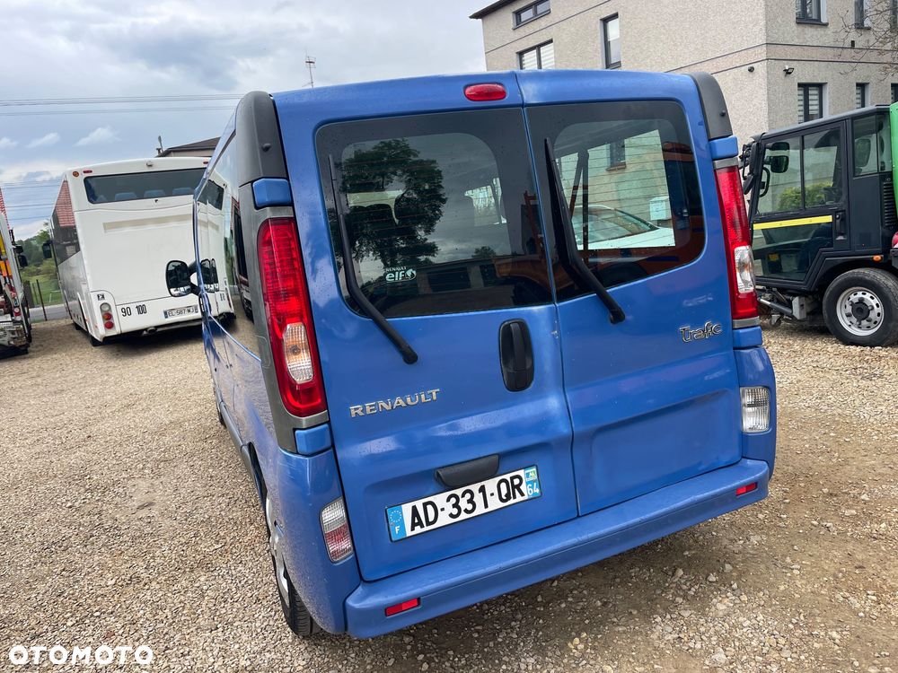 Renault Trafic - 22