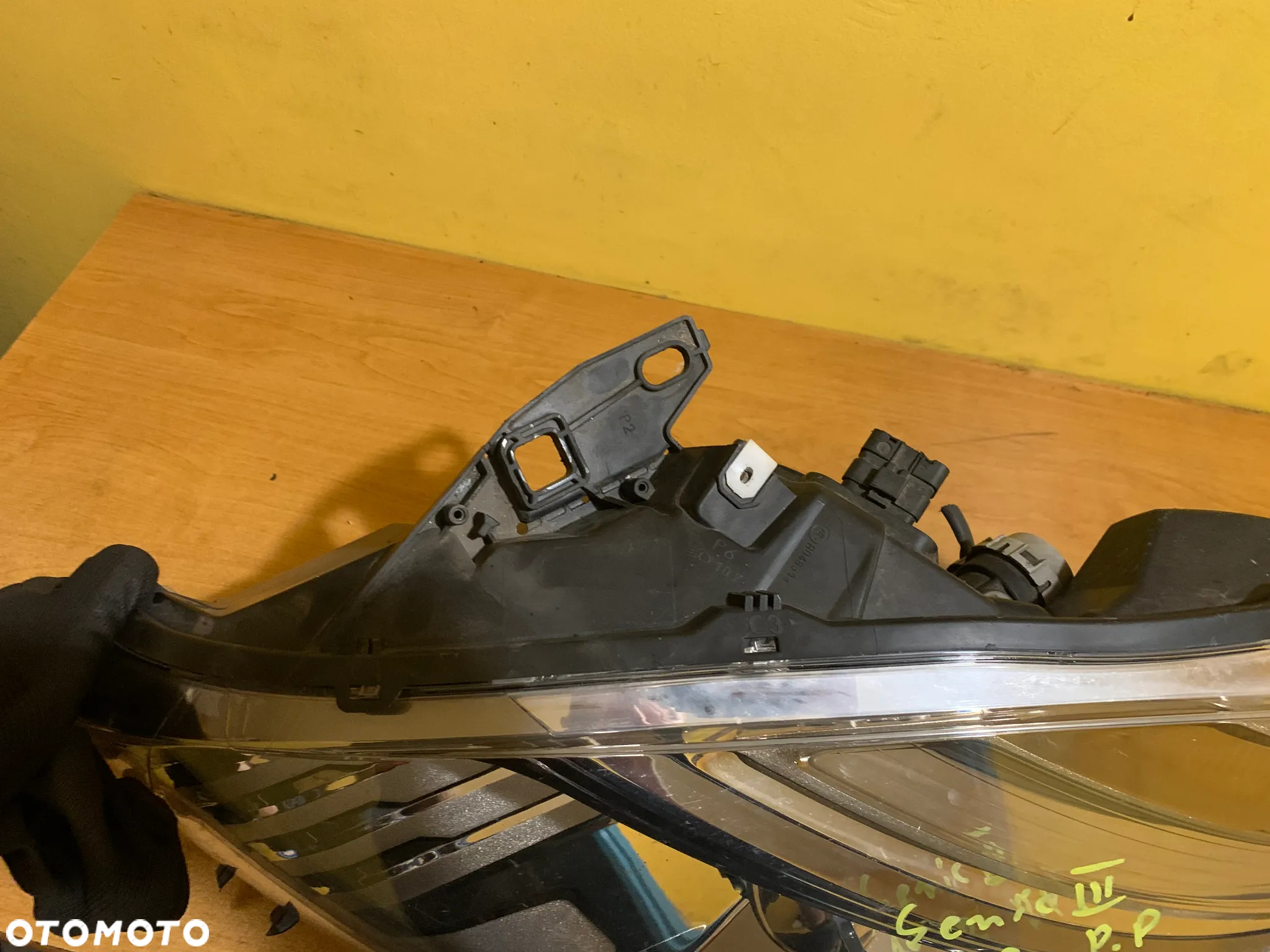 LAMPA XENON LEWA PRZEDNIA RENAULT SCENIC III - 4