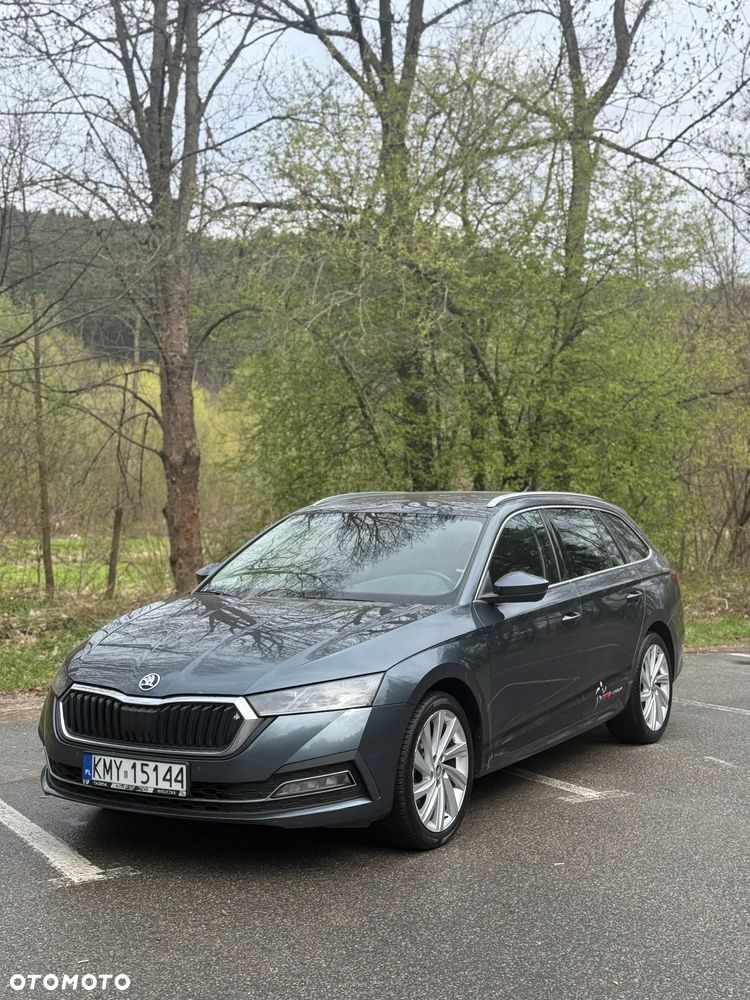 Skoda Octavia 2.0 TDI Style DSG - 1