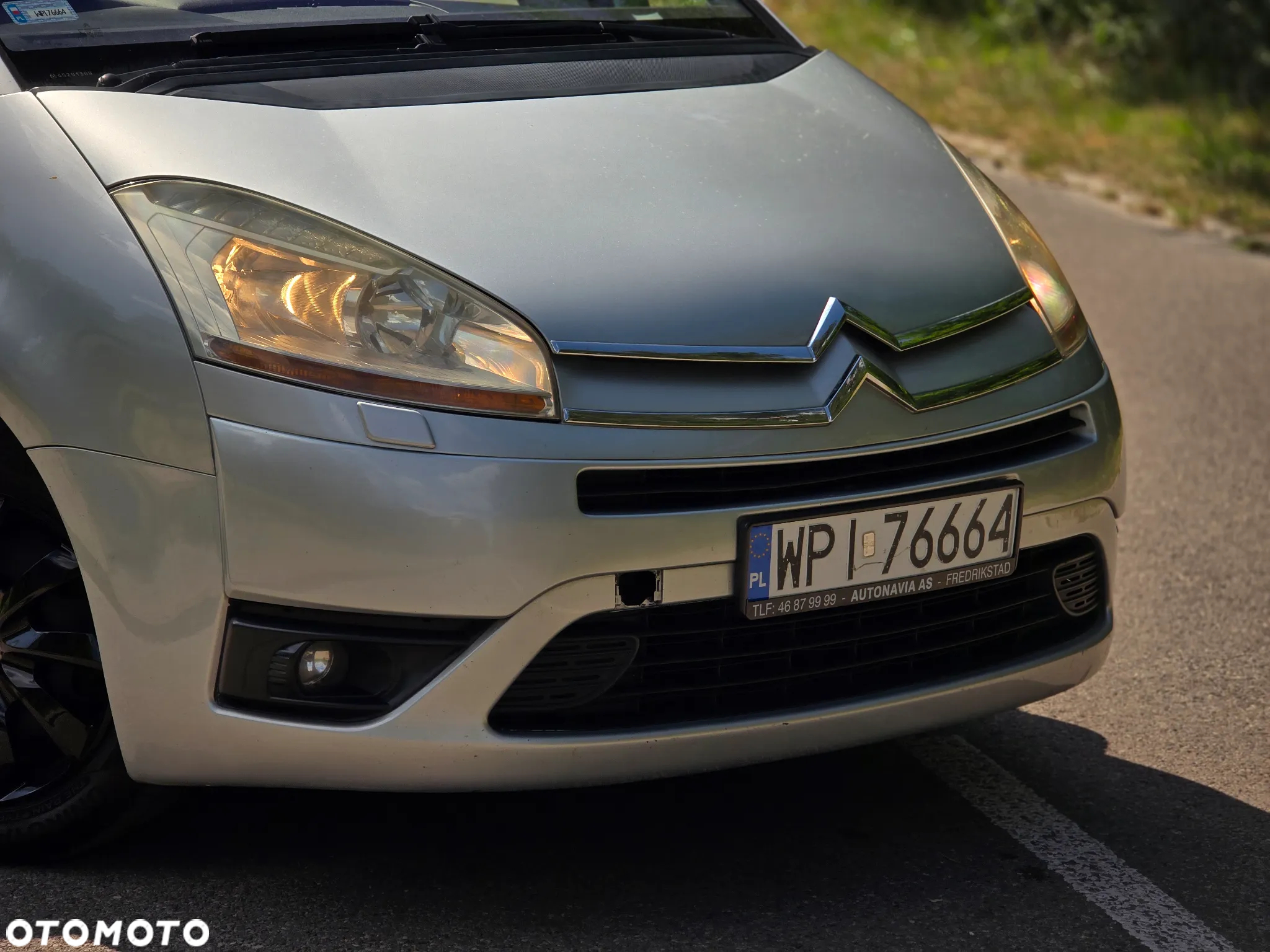 Citroën C4 Grand Picasso 1.8 16V Confort - 33