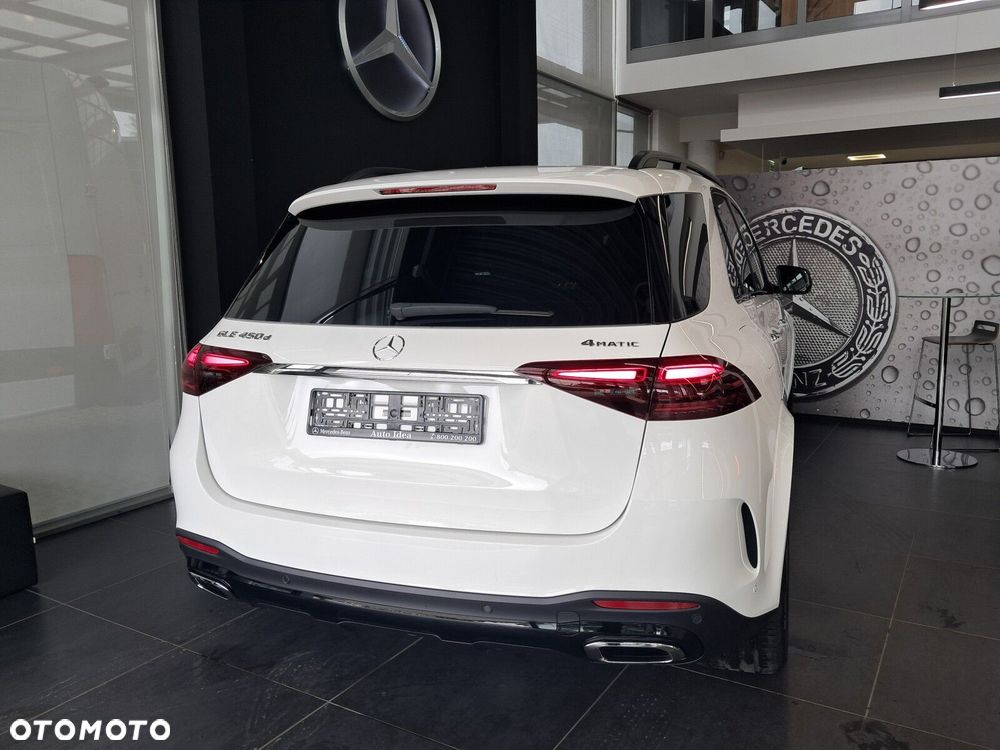 Mercedes-Benz GLE - 22