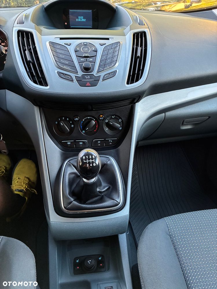 Ford Grand C-MAX - 23