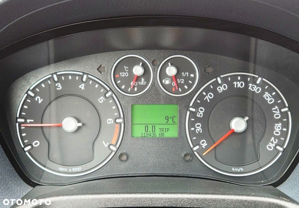 Ford Fiesta - 12