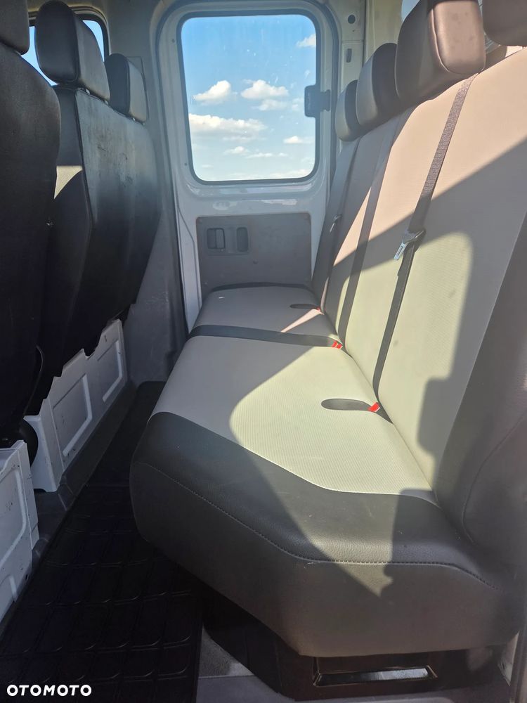 Volkswagen Crafter - 11