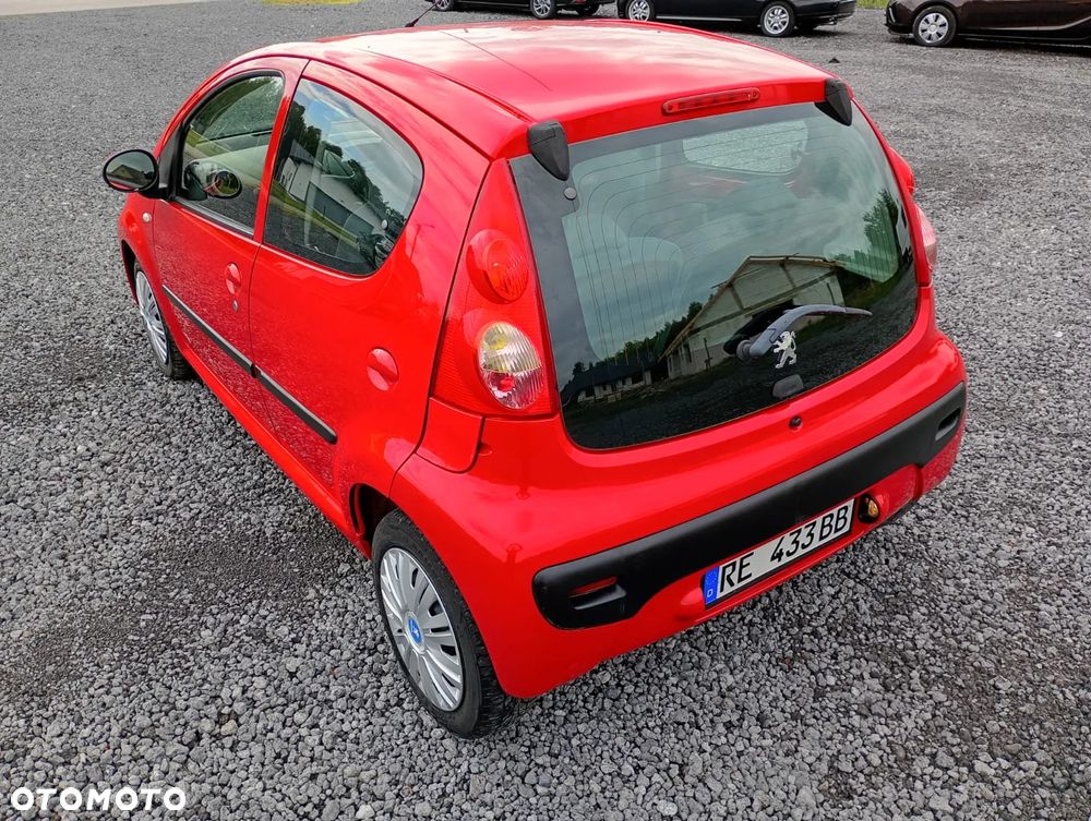 Peugeot 107 1.4 HDI Trendy - 4