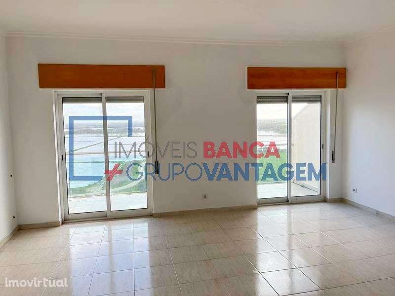 Apartamento T2 a 2 minutos da Estação de Comboios da Azambuja - Grande imagem: 4/30