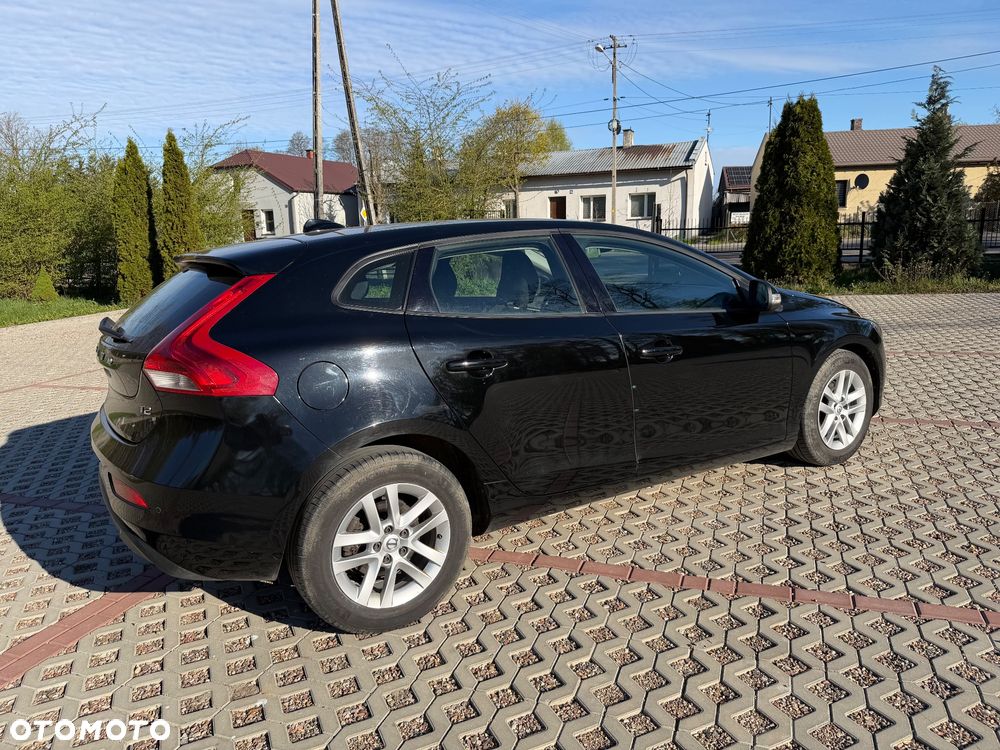 Volvo V40 T2 Kinetic - 16