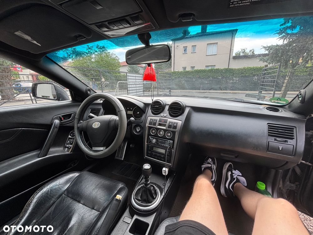 Hyundai Coupe 2.7 GLS - 11