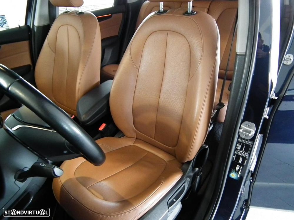 BMW 216 Active Tourer d Line Luxury Auto - 12