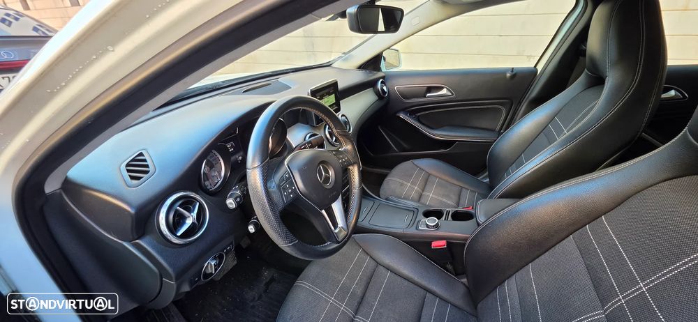 Mercedes-Benz GLA 200 CDi Aut. - 15