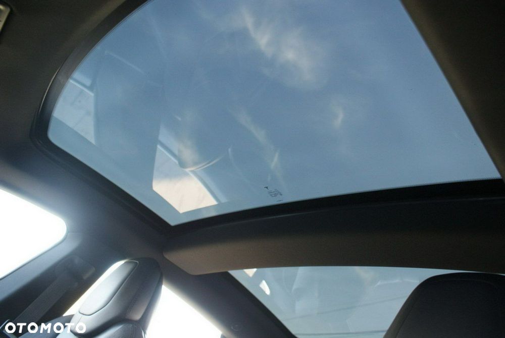 Tesla Model S 75 - 24