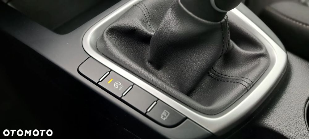 Kia XCeed 1.5 T-GDI M - 30