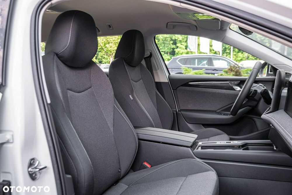 Volkswagen Passat - 14