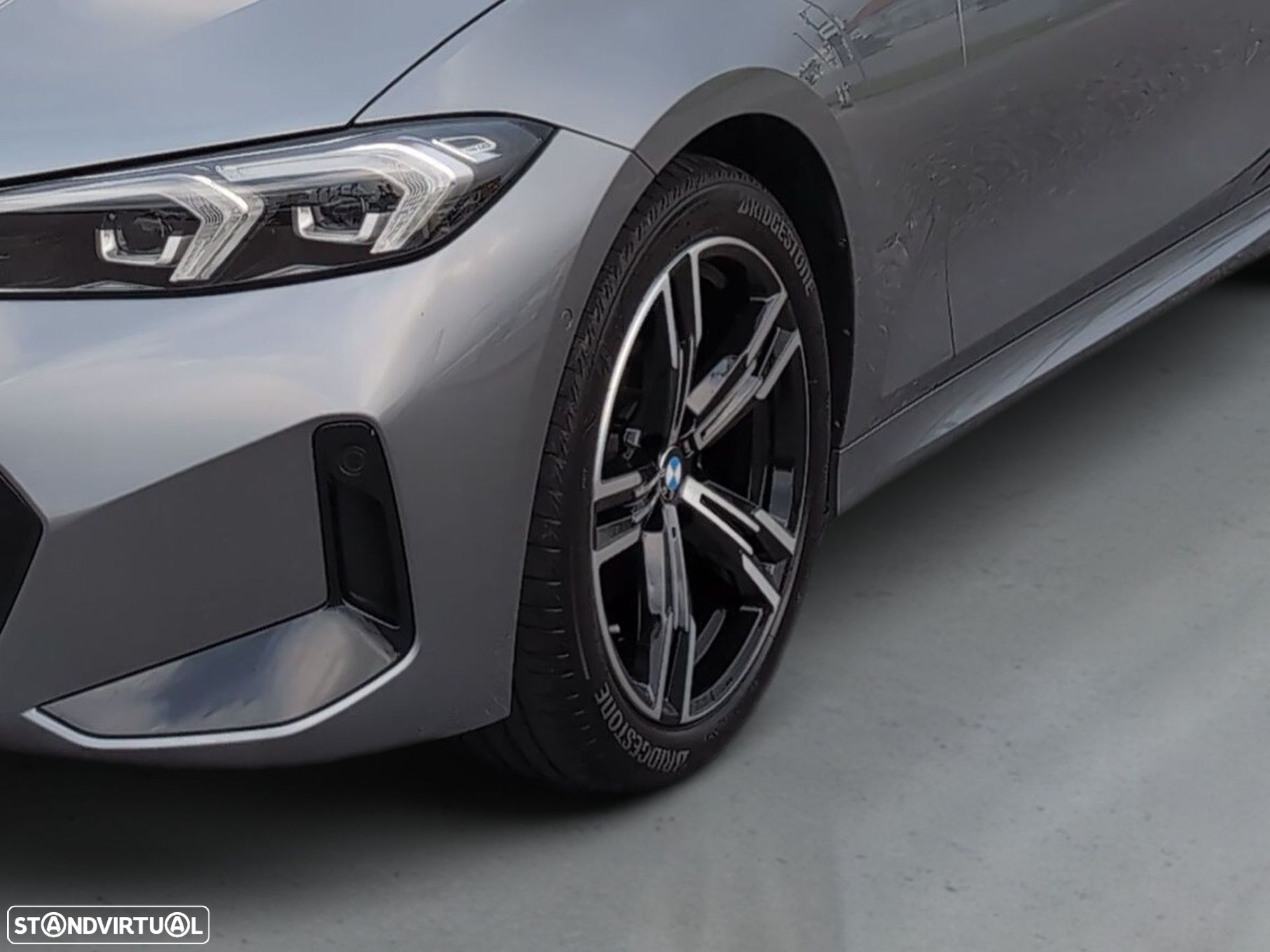 BMW 320 d Touring Pack Desportivo M Auto - 4