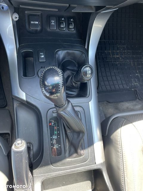 Toyota Land Cruiser - 18