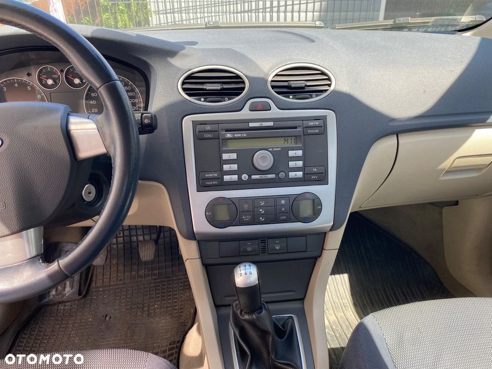 Ford Focus - 13