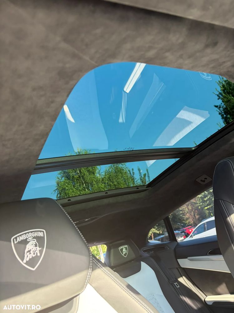 Lamborghini URUS - 28