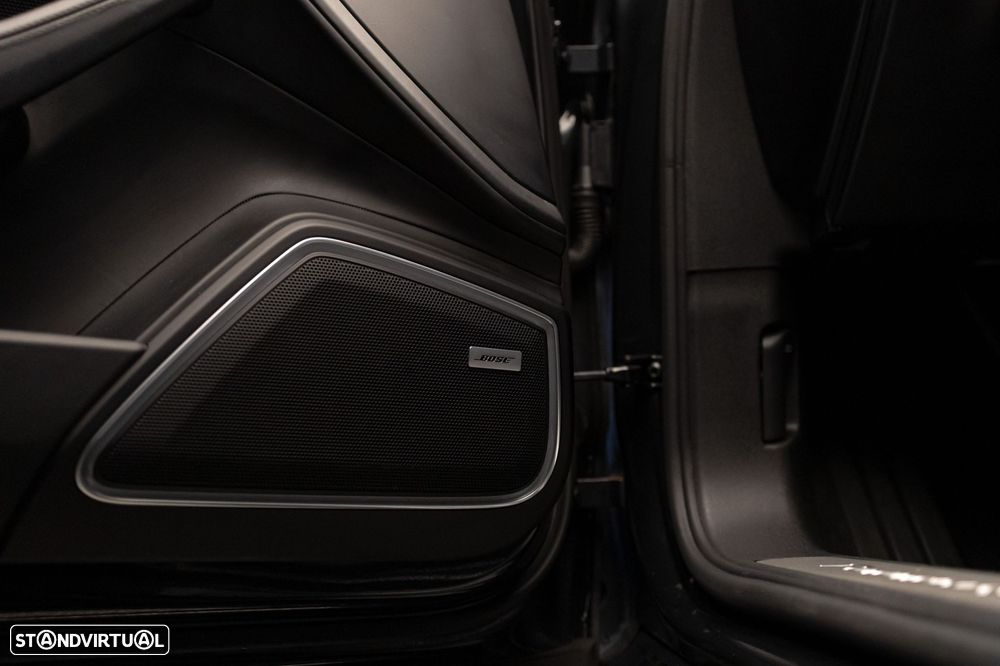 Porsche Panamera Sport Turismo 4 E-Hybrid Edition 10 Anos - 42