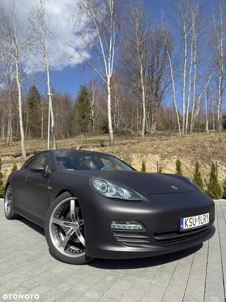 Porsche Panamera - 1
