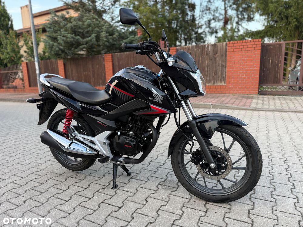 Honda CB - 1